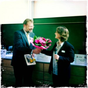 Preisüberreichung durch Prof. Dr. Thomas Goll, den Sprecher der GPJE, bei der GPJE-Tagung in Hannover am 14.6.2013