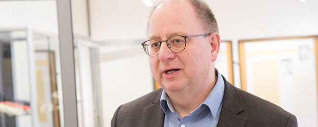 Prof. Dr. Claus Arnold von der Katholisch-Theologischen Fakultät der Johannes Gutenberg-Universität Mainz begleitete die Konzeption der Ausstellung. (Foto: Peter Pulkowski) Prof. Dr. Claus Arnold von der Katholisch-Theologischen Fakultät der Johannes Gutenberg-Universität Mainz begleitete die Konzeption der Ausstellung. (Foto: Peter Pulkowski)