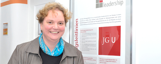 Das Projekt "JGU Leadership" wird durch den Stifterverband für die Deutsche Wissenschaft und die Heinz Nixdorf Stiftung unterstützt. (Foto: Uwe Feuerbach) Das Projekt "JGU Leadership" wird durch den Stifterverband für die Deutsche Wissenschaft und die Heinz Nixdorf Stiftung unterstützt. (Foto: Uwe Feuerbach)