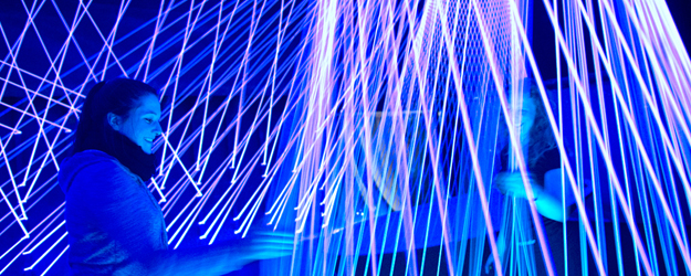 Fünfzehn Studierende des Fachbereichs Gestaltung beschäftigten sich mit dem Projekt Fünfzehn Studierende des Fachbereichs Gestaltung beschäftigten sich mit dem Projekt