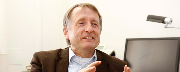 Prof. Dr. Wolfgang Breul engagiert sich seit seiner Berufung an die Johannes Gutenberg-Universität Mainz im rheinland-pfälzischen Planungsteam zur Lutherdekade. <small>(Foto: Stefan F. Sämmer)</small> Prof. Dr. Wolfgang Breul engagiert sich seit seiner Berufung an die Johannes Gutenberg-Universität Mainz im rheinland-pfälzischen Planungsteam zur Lutherdekade. <small>(Foto: Stefan F. Sämmer)</small>