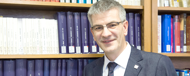 Prof. Dr. Thomas Hieke wurde im Oktober 2016 zum neuen Direktor des Gutenberg Forschungskollegs gewählt. (Foto: Peter Pulkowski)
