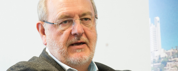 Alfred Wittstock lehrt seit 1993 am Institut für Politikwissenschaft der Johannes Gutenberg-Universität Mainz. <small>(Foto: Peter Pulkowski)</small> Alfred Wittstock lehrt seit 1993 am Institut für Politikwissenschaft der Johannes Gutenberg-Universität Mainz. <small>(Foto: Peter Pulkowski)</small>