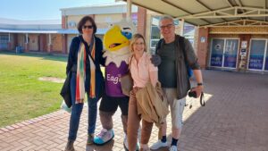 Campus Mahikeng mit dem Maskottchen der NWU