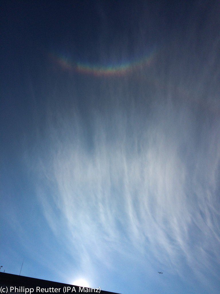 Hole Punch Cloud mit Zirkumzenitalbogen, 5.2.2015