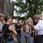 Besprechung im Gelände