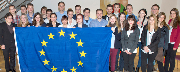 Insgesamt 27 Schülerinnen und Schüler sind beim Planspiel 'EU+' für drei Tage in die Rollen von EU-Abgeordneten geschlüpft. (Foto: Peter Pulkowski)