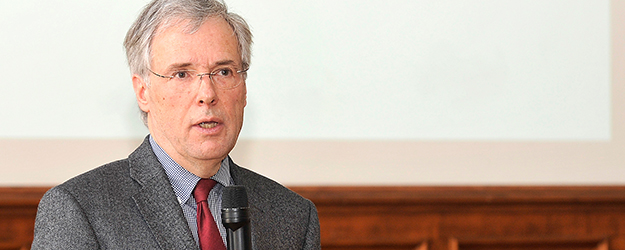 Prof. Dr. Oliver Vornberger von der Universität Osnabrück ist Ars legendi-Preisträger des Jahres 2009 und Mitglied des Wissenschaftlichen Beirats des GLK. (Foto: Uwe Feuerbach)
