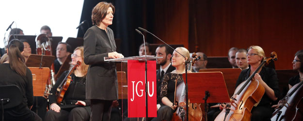 Ministerpräsidentin Malu Dreyer blickte in ihrer Rede auf ihre eigene Studienzeit an der JGU zurück. (Foto:Stefan F. Sämmer)