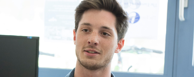 Adam Simon ist der Vorsitzende der studentischen Unternehmensberatung berater e.V. <small>(Foto: Peter Pulkowski)</small>