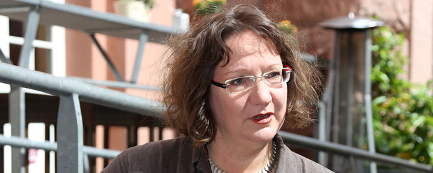 Neben der Inszenierung von 