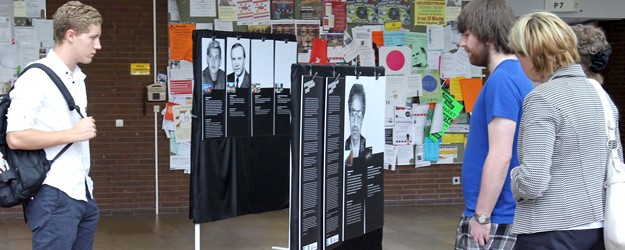 Die Ausstellung "Opfer rechter Gewalt seit 1990" zeigt 169 Porträts von Menschen, die seit der Wiedervereinigung durch rechte Gewalt ums Leben kamen. (Foto: Stefan F. Sämmer)