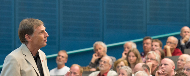 In der Abschlussveranstaltung der Johannes Gutenberg-Stiftungsprofessur 2014 ging Prof. Dr. Christof Wetterich der Frage nach, was vor dem Urknall war. (Foto: Peter Pulkowski)