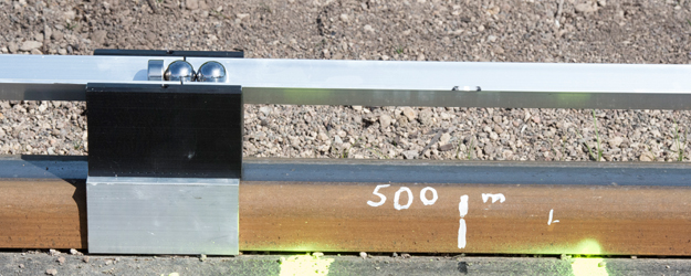 Für den Guinness World Records<sup>TM</sup>-Rekordtitel musste die Kettenreaktion über mindestens 500 Meter ablaufen. Insgesamt hatten die Mainzer Physiker 546 Meter aufgebaut. (Foto: Peter Pulkowski)