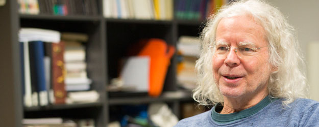 Prof. Dr. Stefan Aufenanger ist Leiter der Arbeitsgruppe Medienpädagogik am Institut für Erziehungswissenschaft der JGU. (Foto: Stefan F. Sämmer)