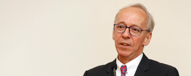 Prof. Dr. Dieter Dörr ist Direktor des Mainzer Medieninstituts und Professor für Öffentliches Recht, Völker- und Europarecht sowie Medienrecht an der Johannes Gutenberg-Universität Mainz. <small>(Foto: Stefan F. Sämmer)</small>