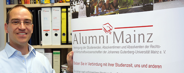 Der Verein Alumni Mainz e.V. am Fachbereich Rechts- und Wirtschaftswissenschaften hat sich die Vernetzung der Ehemaligen zum Ziel gemacht. (Foto: Stefan F. Sämmer)