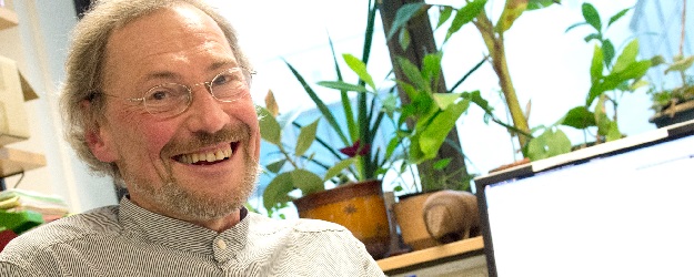 Dr. Wolf Lustig vom Romanischen Seminar der JGU hat sich gemeinsam mit Prof. Dr. Hans-Christian Maner für die Einrichtung des Lektorats für rumänische Sprache und Kultur eingesetzt. (Foto: Peter Pulkowski)