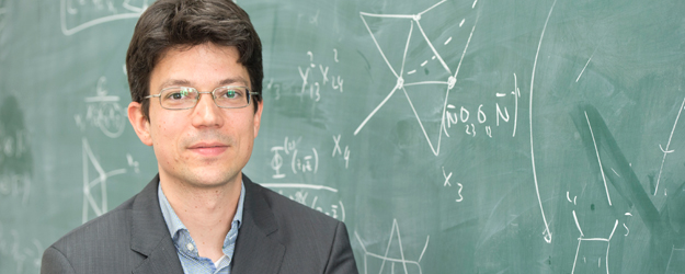 Im Juni 2015 wechselte Prof. Dr. Johannes M. Henn vom Institute for Advanced Study in Princeton an die JGU. (Foto: Peter Pulkowski)