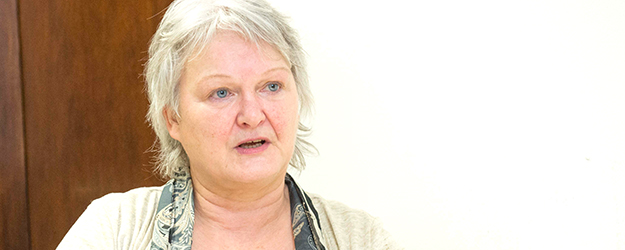 Dr. Birgit Weiß ist in der Abteilung Internationales der JGU als Erasmus-Hochschulkoordinatorin für die Lehrenden- und Personalmobilität zuständig. (Foto: Peter Pulkowski)