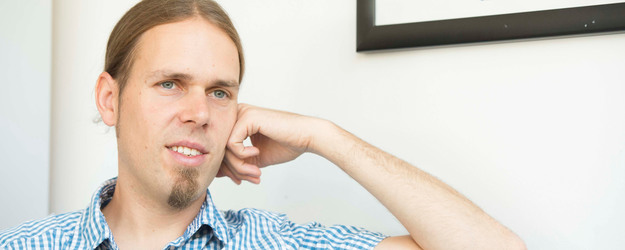 Dr. Florian Preßmar untersucht seit vielen Jahren das Verhältnis von Seniorinnen und Senioren zum Internet. (Foto: Peter Pulkowski)