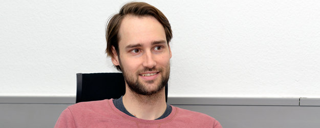 Kristoffer Braun hat an der JGU Publizistik, Film- und Sprachwissenschaft studiert. <small>(Foto: Uwe Feuerbach)</small>